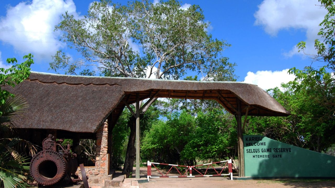 Safari Destination and Entrance fee Per Day